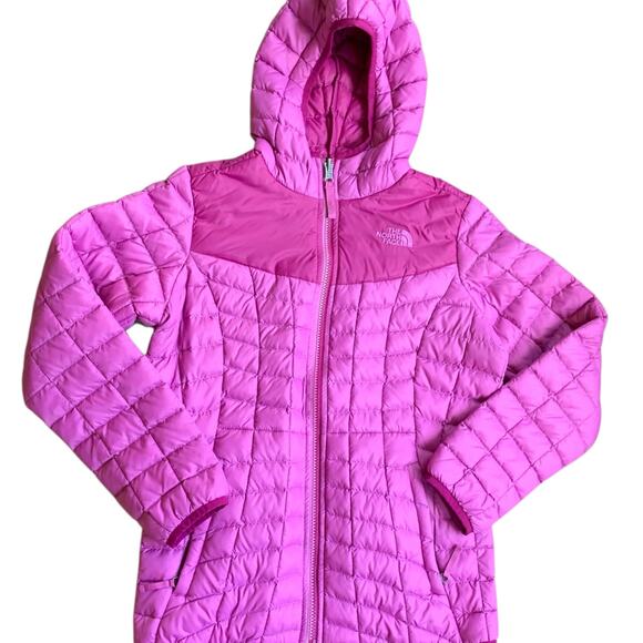 The North Face Girls' Reversible Thermoball Hoodie Jacket - Picture 15 of 15